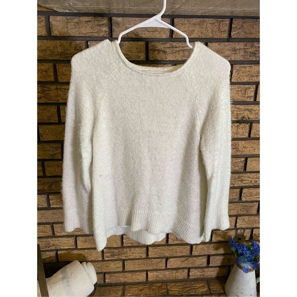 Workshop Republic Clothing Fuzzy Women’s Sweater‎